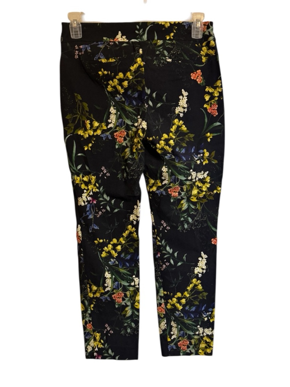 CHICO'S Black Beautiful Floral Straight Leg Pants  SIZE:  4      #10 - Picture 5 of 7